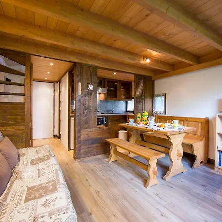 Sainte-foy-l'argentiere Sleeps 4 T454437 Chamonix