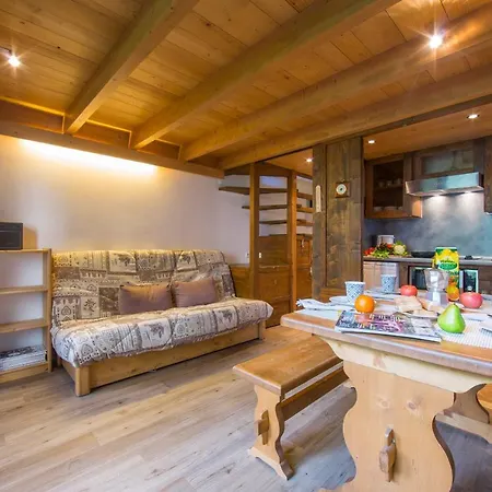 Sainte-foy-l'argentiere Sleeps 4 T454437 Chamonix