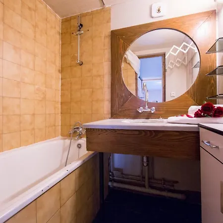 Sainte-foy-l'argentiere Sleeps 4 T454437 Chamonix